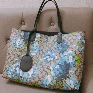 Gucci reversible tote authentic